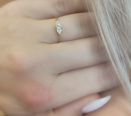 Pierścionek z brylantami 0,20 ct