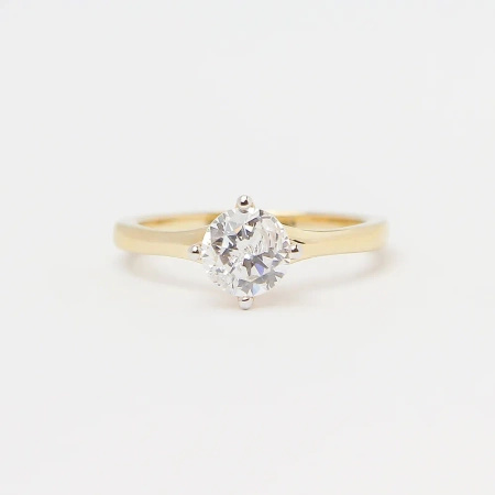 Pierścionek z brylantem 0,50 ct