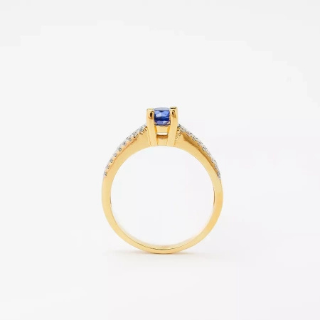 Pierścionek z szafirem i brylantami