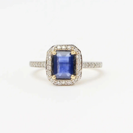 Pierścionek z szafirem i brylantami