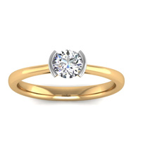 Pierścionek z brylantem