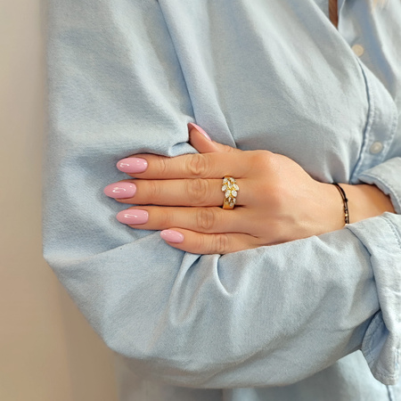 Pierścionek z cyrkoniami