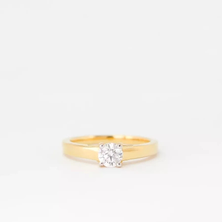 Pierścionek z brylantem 0,50 ct