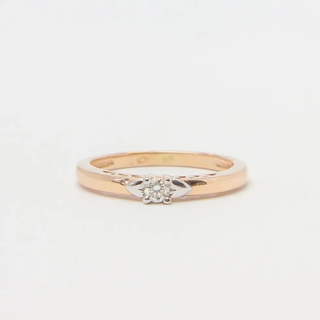 Pierścionek z brylantem 0,11 ct