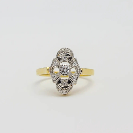 Pierścionek z brylantami 0,13 ct