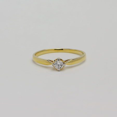 Pierścionek z brylantem 0,10 ct