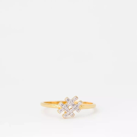 Pierścionek z cyrkoniami