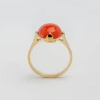 Pierścionek z koralem i brylantami