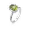 Pierścionek z oliwinem i brylantami
