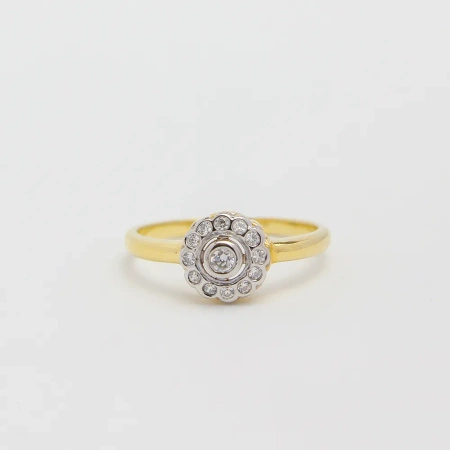 Pierścionek z brylantami