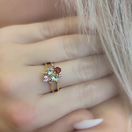 Pierścionek z szafirami i rodolitami