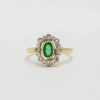 Pierścionek z szmaragdem i brylantami