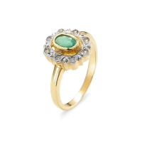 Pierścionek z szmaragdem i brylantami