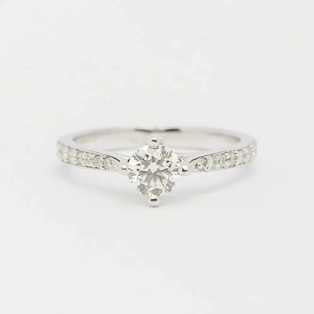 Pierścionek z brylantami 0,59 ct