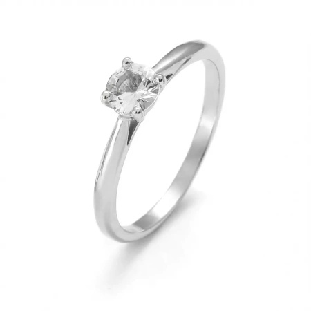 Pierścionek z białym szafirem