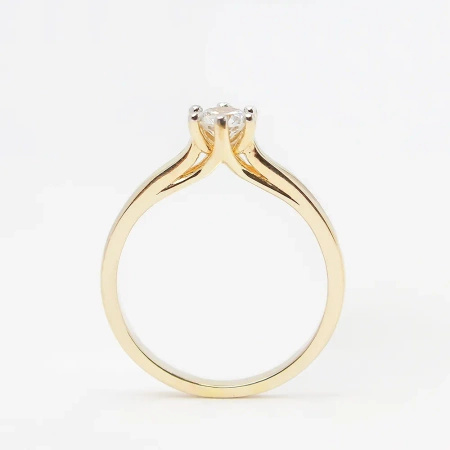 Pierścionek z brylantem 0,50 ct