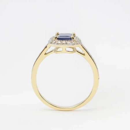 Pierścionek z szafirem i brylantami