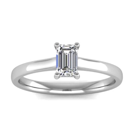 Pierścionek z cyrkonią