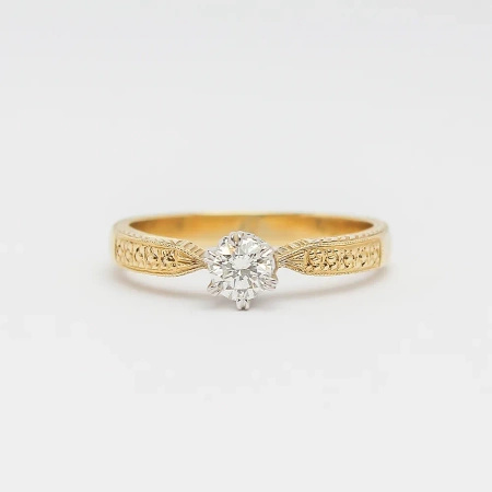 Pierścionek z brylantem 0,27 ct