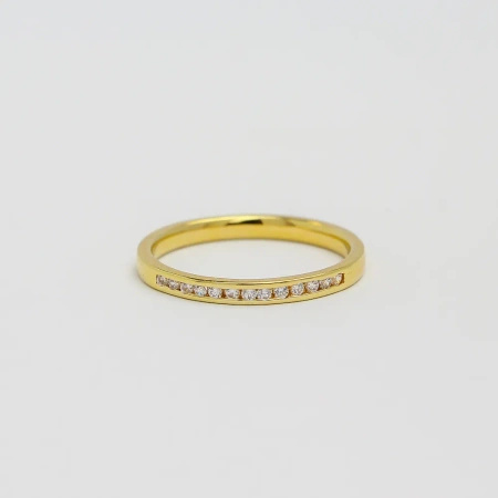 Pierścionek z brylantami 0,07 ct