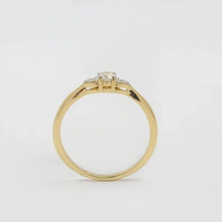Pierścionek z brylantami 0,20 ct