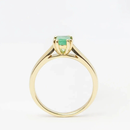 Pierścionek ze szmaragdem