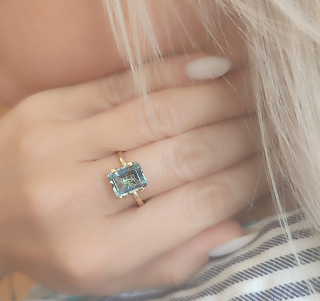 Pierścionek z topazem