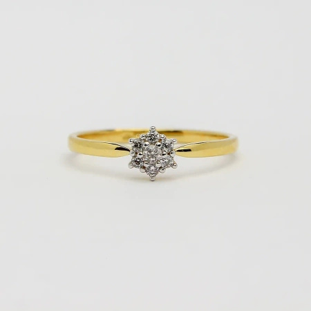 Pierścionek z brylantami 0,11 ct