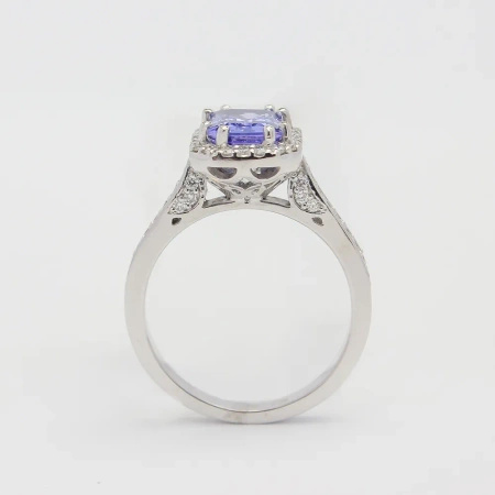 Pierścionek z tanzanitem i brylantami