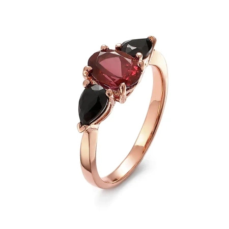 Pierścionek z rodolitem i szafirami