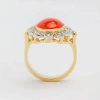 Pierścionek z koralem i brylantami