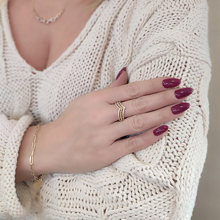 Pierścionek z cyrkoniami