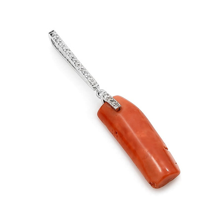 Zawieszka z koralem i brylantami