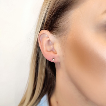 Kolczyki z cyrkoniami - kwiatek