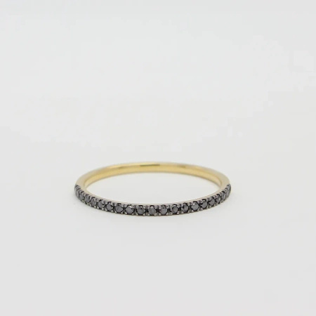 Pierścionek z czarnymi brylantami 0,16 ct