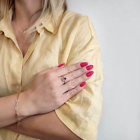 Pierścionek z ametystem i brylantami