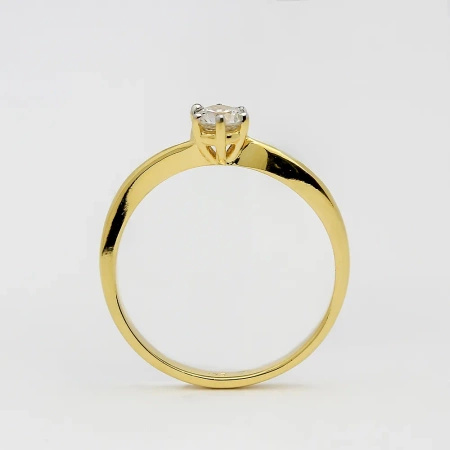 Pierścionek z brylantem 0,24 ct