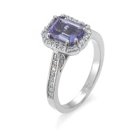 Pierścionek z tanzanitem i brylantami