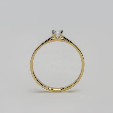 Pierścionek z brylantem 0,14 ct