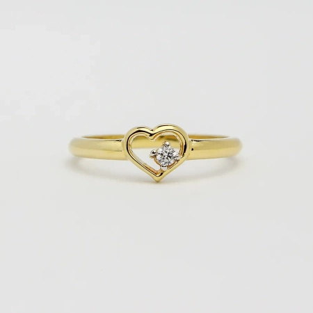 Pierścionek z brylantem 0,05 ct