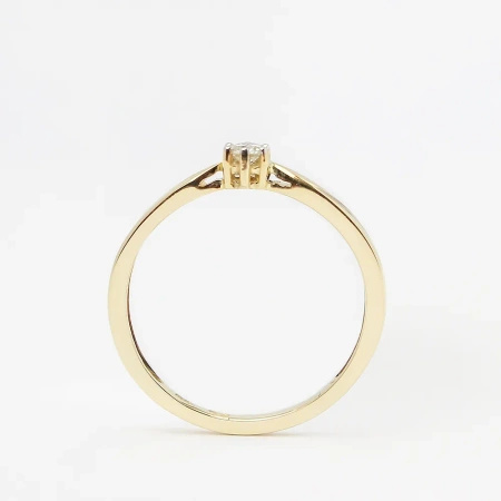 Pierścionek z brylantem 0,08 ct