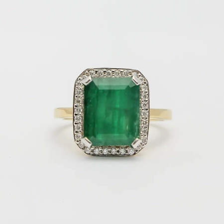 Pierścionek z szmaragdem i brylantami