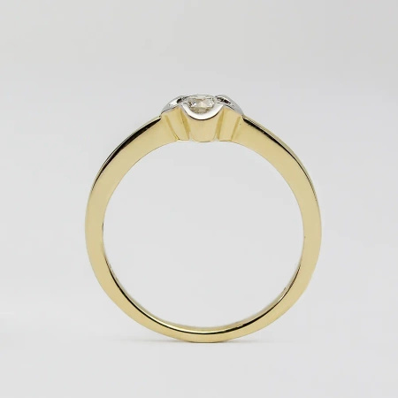 Pierścionek z brylantem 0,17 ct