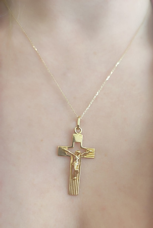 Zawieszka złota - krzyżyk