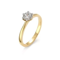 Pierścionek z cyrkonią