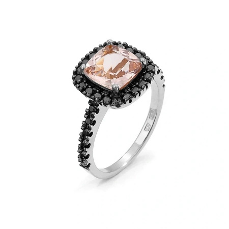 Pierścionek z morganitem i czarnymi brylantami