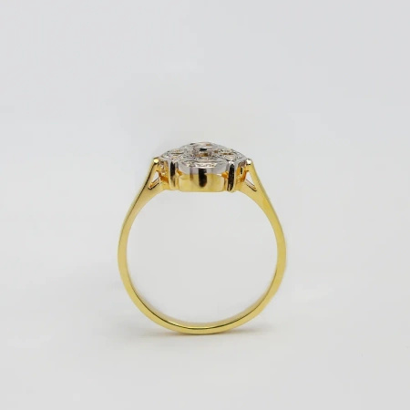 Pierścionek z brylantami 0,13 ct