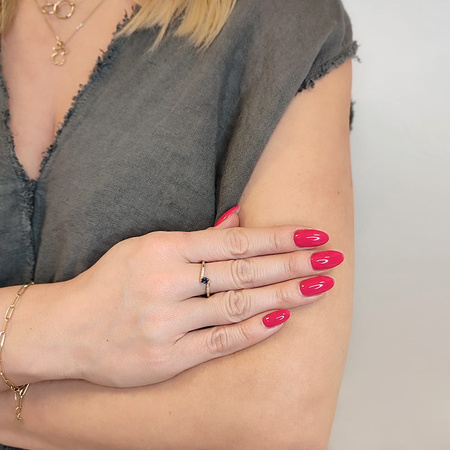 Pierścionek z szafirem i brylantami