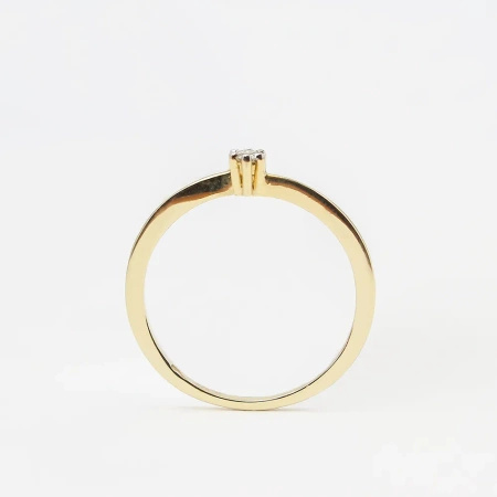 Pierścionek z brylantem 0,05 ct