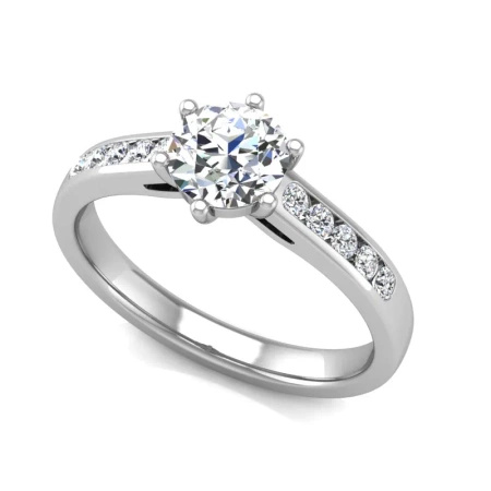 Pierścionek z cyrkoniami